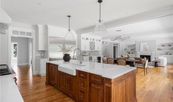 105 Princess Pine Dr, East Greenwich, RI 02818