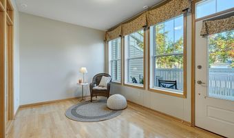 1722 Riverspointe Pl, Anoka, MN 55303