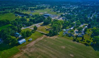 941 E Maumee St, Angola, IN 46703