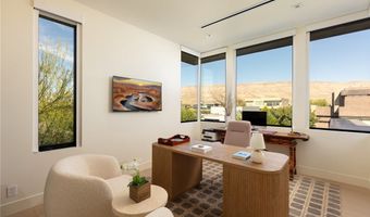 92 Sun Glow Ln, Las Vegas, NV 89135