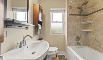 107 S Burton Pl, Arlington Heights, IL 60005