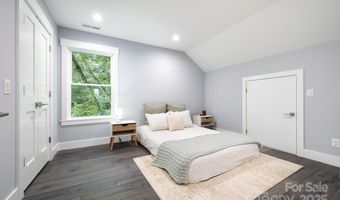 1 Jennlynn Dr, Arden, NC 28704