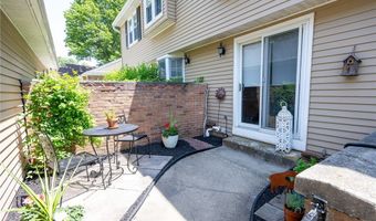 253 Old Oak Post Rd, Amherst, NY 14051