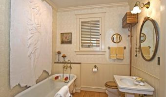 850 Sheridan Ln, Gardnerville, NV 89460