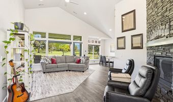 147 Ironwood Dr, Blanchard, ID 83804