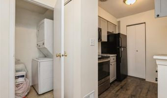 615 Broadway 37, Amityville, NY 11701
