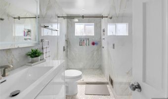 136 E Clinton Ave, Bergenfield, NJ 07621