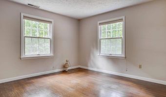27 Buttonwood Rd, Bedford, NH 03110