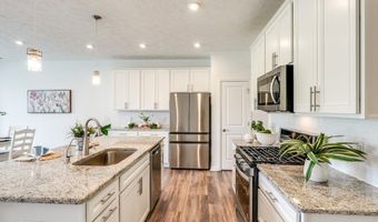 835-2 Dipper Ln, Aurora, OH 44202