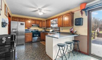642 Horning Rd, Atwater, OH 44201