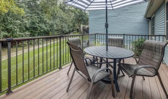 129 Dumbarton Hill Ct, Aberdeen, NJ 07747