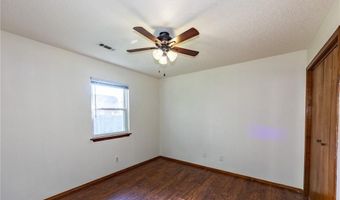 1000 Tater Black Rd, Bentonville, AR 72712