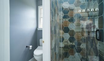 8750 Lavelle Rd, Athens, OH 45701