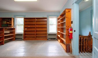 1743 US Route 5 S, Barnet, VT 05821