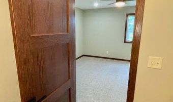 201 25th St SW, Austin, MN 55912