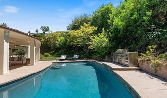 16430 Dorado Dr, Encino, CA 91436