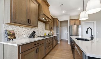 5926 E Forbes Ct, Bel Aire, KS 67220
