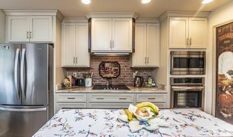 155 W SQUIRE'S Grv, Atoka, TN 38004