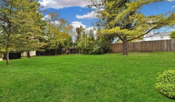 88 HAMPSTEAD Dr 88, Ambler, PA 19002
