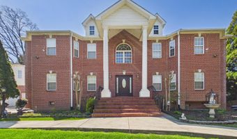 7801 RIDGEWOOD Dr, Annandale, VA 22003