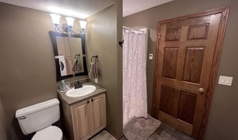 1518 N Jackson St, Aberdeen, SD 57401