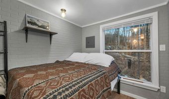 150 Peaked Hill Rd, Bristol, NH 03222