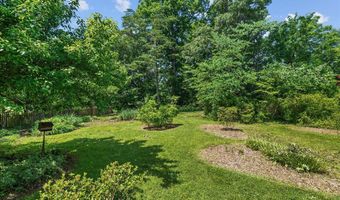 215 WARDOUR Dr, Annapolis, MD 21401