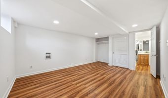 1130 COLONIAL Ave, Alexandria, VA 22314