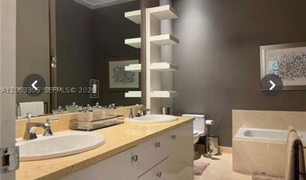 20000 E Country Club Dr 114, Aventura, FL 33180