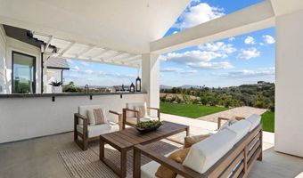 5120 Creek Oak Dr, Fallbrook, CA 92028