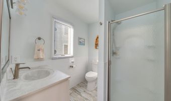 383 39th St West, Avalon, NJ 08202