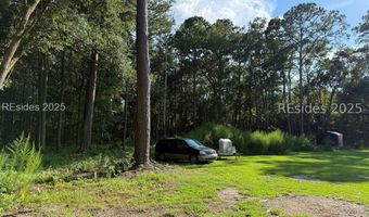 23 Joe Frazier Rd, Beaufort, SC 29906