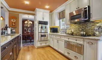 690 Garnette Rd, Akron, OH 44313