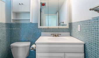 2999 Point East Dr C214, Aventura, FL 33160