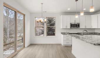 1 EAGLE CLAW Cir, Glenwood Springs, CO 81601