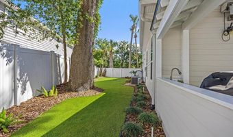 398 SHERRY Dr, Atlantic Beach, FL 32233