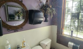 13 W 10TH St, Anniston, AL 36201