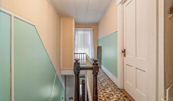 9 Willow St, Auburn, ME 04210