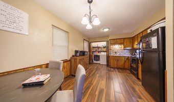 65 Oak St, Ash Flat, AR 72513