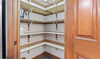 6980 White Oak Dr, Avon, IN 46123