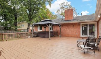 4100 DOWNING St, Annandale, VA 22003