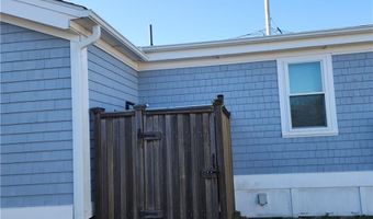 10 Avenue D, Narragansett, RI 02882