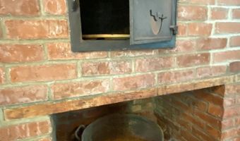 199 Main St, Belfast, ME 04915