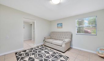 412 OAK St, Auburndale, FL 33823