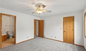 14786 Hallmark Dr, Apple Valley, MN 55124