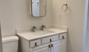 1102 Defoors Lndg NW, Atlanta, GA 30318