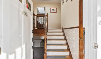 6 Advocate Pl, Danbury, CT 06810