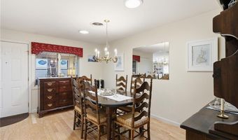 115 Pine Glen Dr, East Greenwich, RI 02818