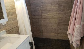 215 Aahi Pl, Kaunakakai, HI 96748