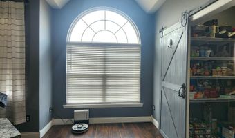 21306 Lawrence 2074, Ash Grove, MO 65604